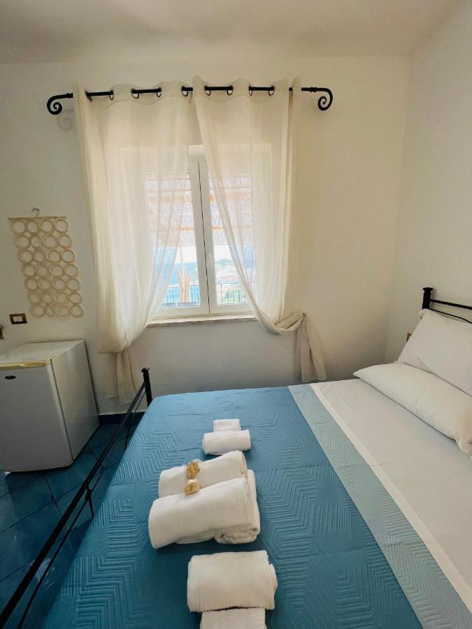 Villa Isabella Ponza Exterior foto
